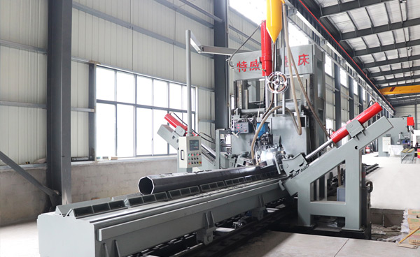 路燈桿生產工藝流程及生產設備